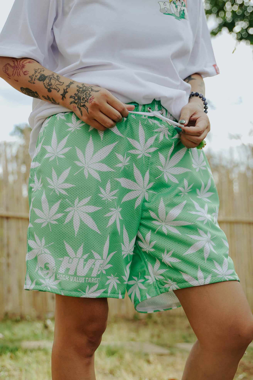 HIGH VALUE TARGET "HVT KUSH" MESH SHORTS -  GREEN WHITE