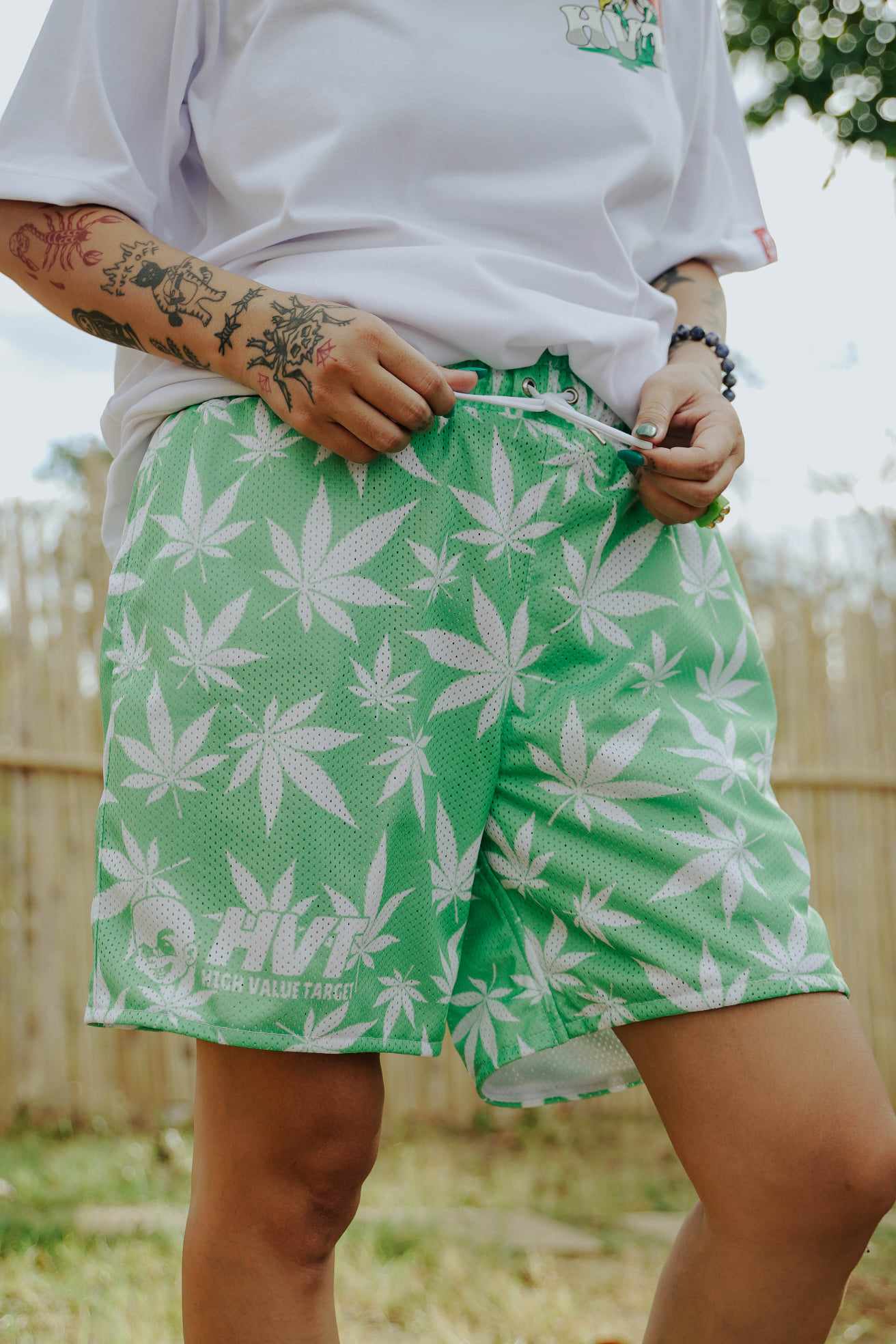 HIGH VALUE TARGET "HVT KUSH" MESH SHORTS -  GREEN WHITE