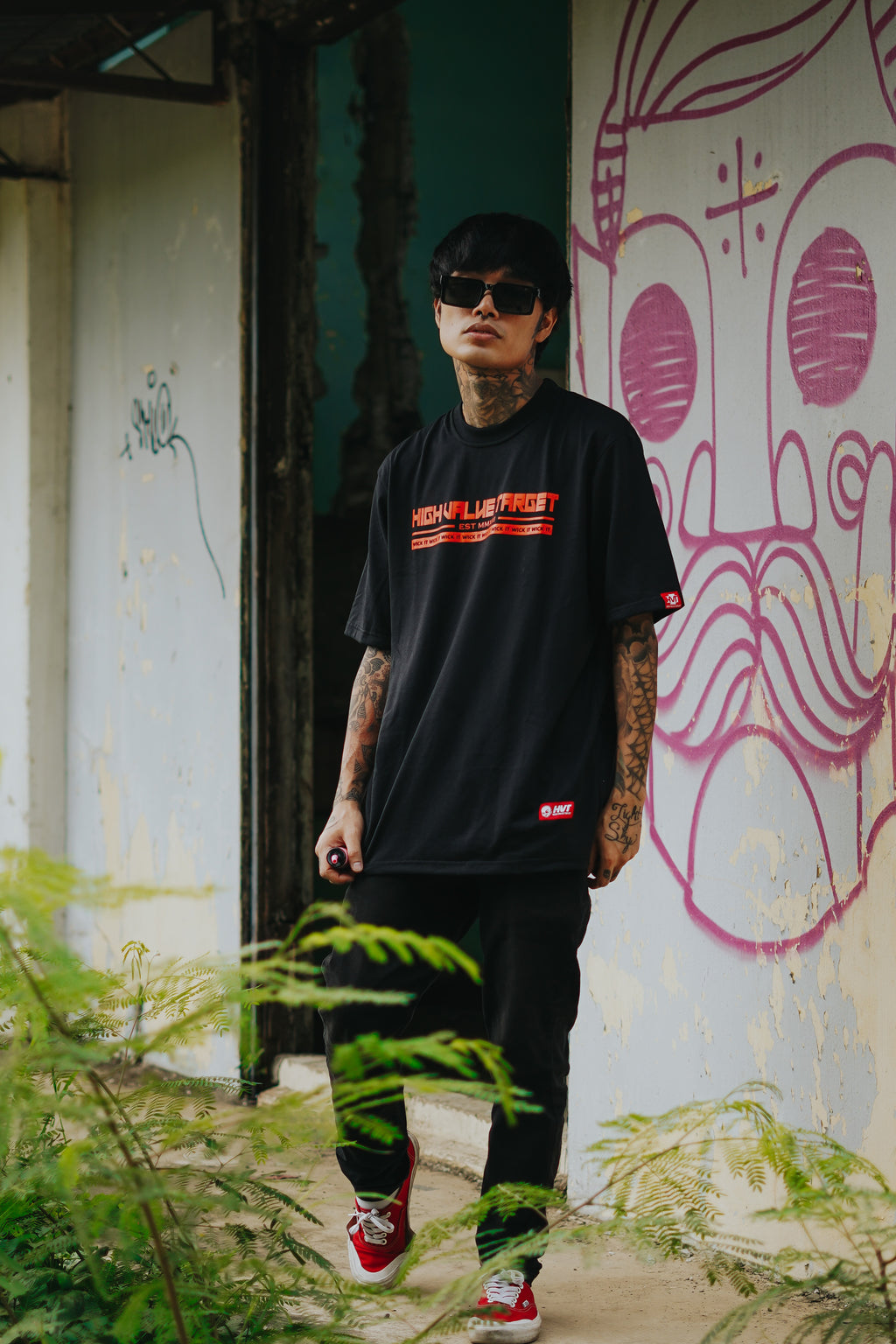 HIGH VALUE TARGET WICK IT (BLACK) CVC Cotton T-Shirt