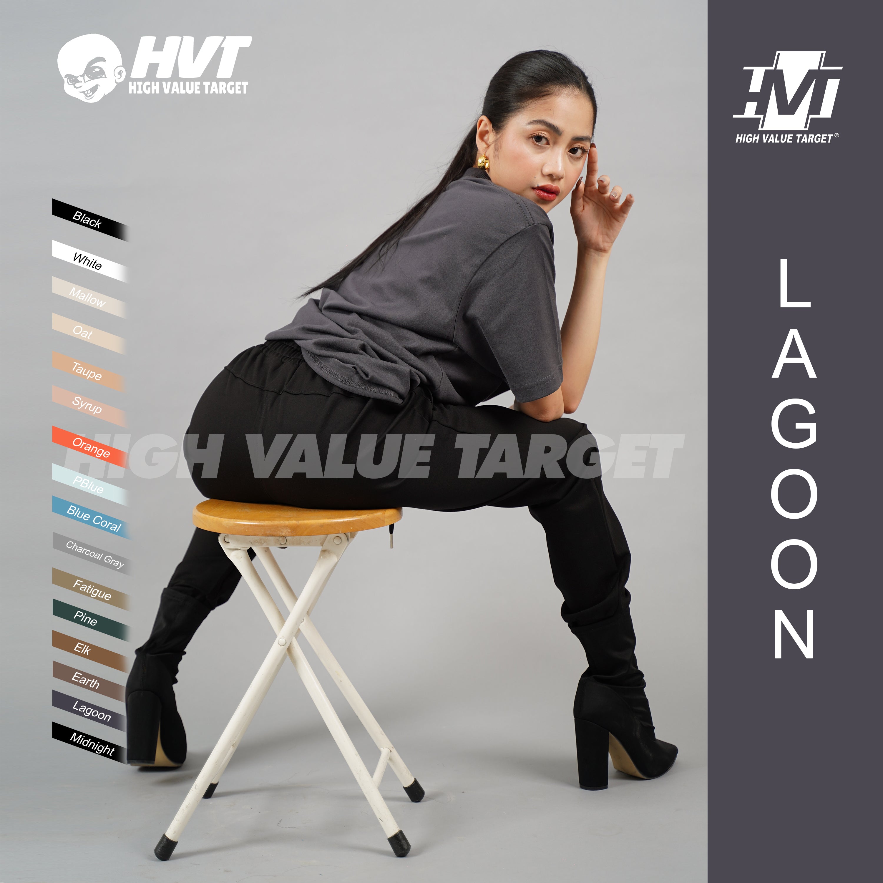 Plain shirt with minimalist design for modern streetwear and casual fashion